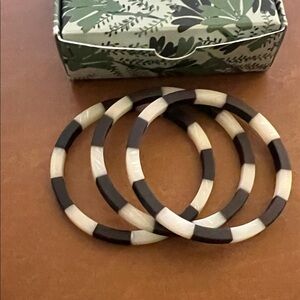 Plunder Black and Cream Striped Acrylic Bangles! NIB!